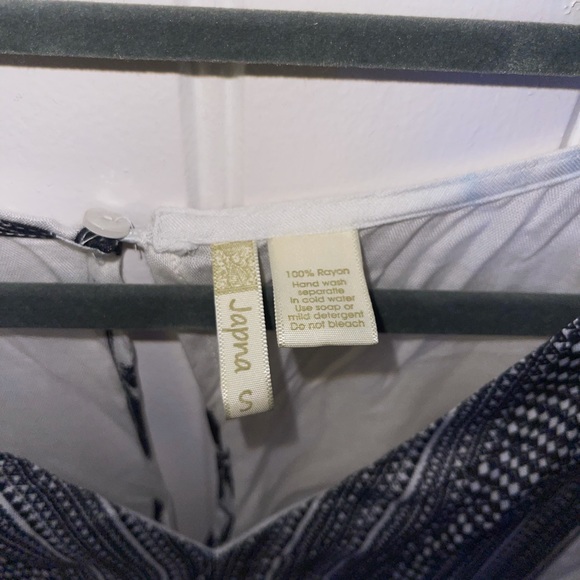 3/$15 Overlay bardot romper - Picture 4 of 6